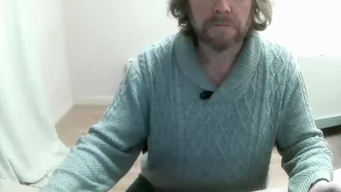 Snapshot of saltimbanquier chatting on December 19, 2:13 pm Saltimbanquier Salt ou Banquier online show from December 19, 2:13 pm