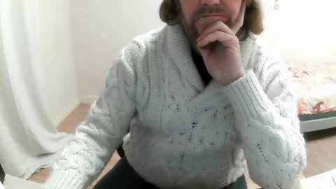 Snapshot of saltimbanquier chatting on January 19, 12:39 pm Saltimbanquier Salt ou Banquier online show from January 19, 12:39 pm