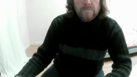 Snapshot of saltimbanquier chatting on March 10, 6:59 am Saltimbanquier Salt ou Banquier online show from March 10, 6:59 am