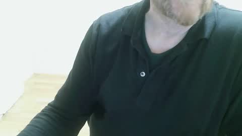 Snapshot of saltimbanquier chatting on November 16, 1:06 pm Saltimbanquier Salt ou Banquier online show from November 16, 1:06 pm