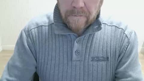 Snapshot of saltimbanquier chatting on January 7, 12:29 pm Saltimbanquier Salt ou Banquier online show from January 7, 12:29 pm