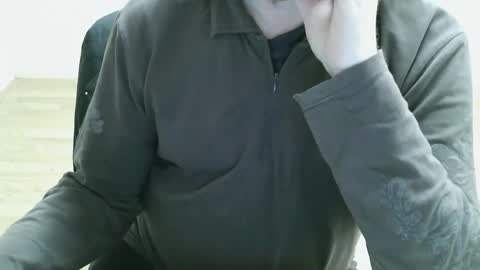 Snapshot of saltimbanquier chatting on February 27, 8:42 pm Saltimbanquier Salt ou Banquier online show from February 27, 8:42 pm