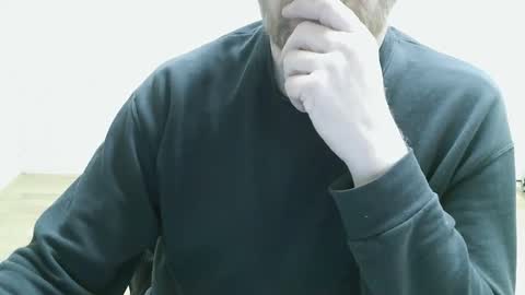 Snapshot of saltimbanquier chatting on March 11, 3:18 pm Saltimbanquier Salt ou Banquier online show from March 11, 3:18 pm