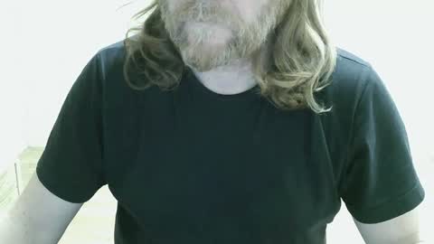 Snapshot of saltimbanquier chatting on April 1, 7:33 pm Saltimbanquier Salt ou Banquier online show from April 1, 7:33 pm