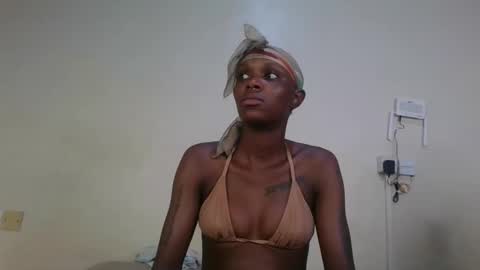 Sugarbabe online show from May 11, 2:45 pm