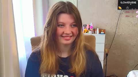 Snapshot of salut_love chatting on September 21, 12:29 pm Ruby online show from September 21, 12:29 pm