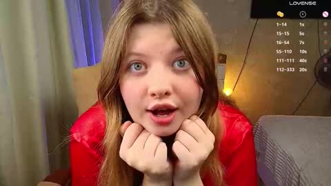 Snapshot of salut_love chatting on October 16, 3:35 pm Ruby online show from October 16, 3:35 pm