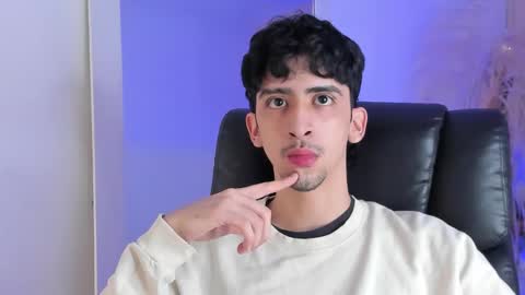 salvatore  online show from October 10, 8:08 pm