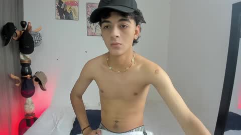 Snapshot of sam__cute chatting on December 30, 7:00 pm sam__cute online show from December 30, 7:00 pm
