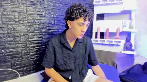 Snapshot of sam__cute chatting on February 23, 7:11 am sam__cute online show from February 23, 7:11 am