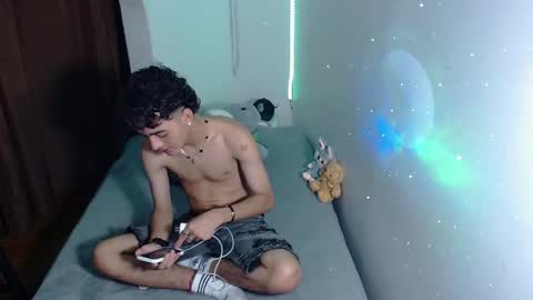 sam__cute online show from January 14, 7:41 pm