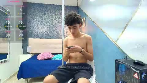 Snapshot of sam__cute chatting on June 23, 7:56 pm sam__cute online show from June 23, 7:56 pm