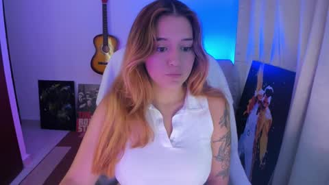 Snapshot of sam_cherry69 chatting on January 10, 12:04 pm Samy cherry online show from January 10, 12:04 pm