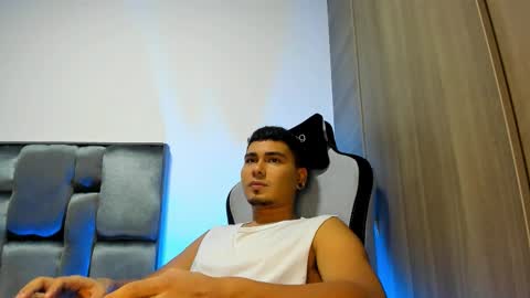 SAM online show from December 20, 3:24 am