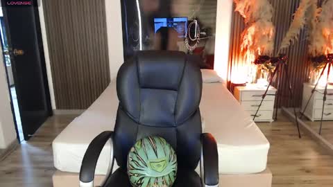 SAM MANSON online show from May 11, 12:22 pm