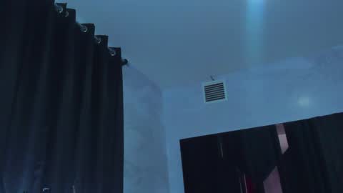 sam_naughty18 online show from May 17, 2:02 pm