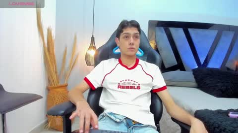 Sam Restwood online show from July 31, 9:14 pm