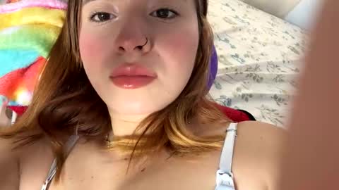 Snapshot of sam_robert17 chatting on March 30, 5:47 pm Samantha Roberts online show from March 30, 5:47 pm