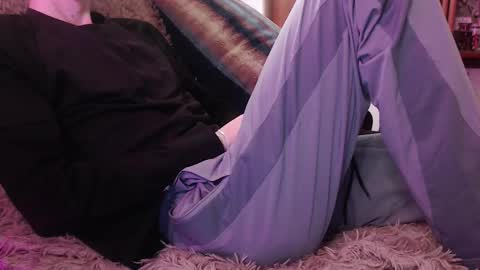 Snapshot of sam_skywalker chatting on March 27, 11:10 am sam_skywalker online show from March 27, 11:10 am