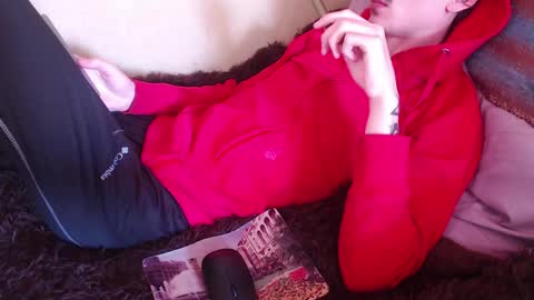 Snapshot of sam_skywalker chatting on March 29, 11:21 am sam_skywalker online show from March 29, 11:21 am