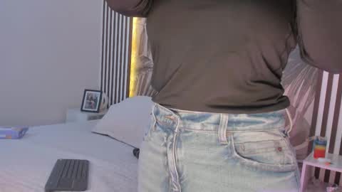 Snapshot of samaantha_white_ chatting on October 25, 12:02 pm Samaantha online show from October 25, 12:02 pm