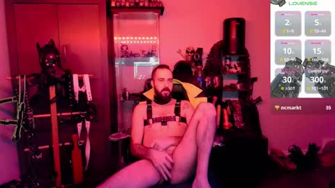 Snapshot of samael069 chatting on December 27, 4:04 am samael069 online show from December 27, 4:04 am