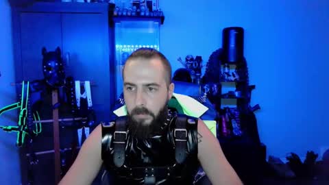 Snapshot of samael069 chatting on December 28, 11:09 am samael069 online show from December 28, 11:09 am