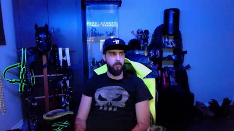 Snapshot of samael069 chatting on December 29, 12:20 am samael069 online show from December 29, 12:20 am