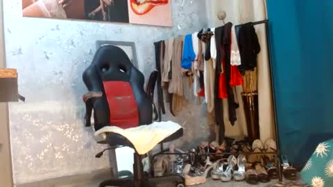 Snapshot of samanta_brownn_ chatting on June 13, 10:57 am samanta online show from June 13, 10:57 am