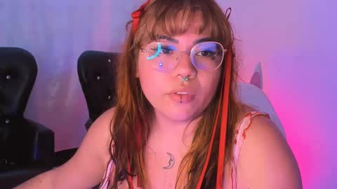 Snapshot of samanta_cutee1 chatting on December 8, 3:02 pm SAMANTA online show from December 8, 3:02 pm