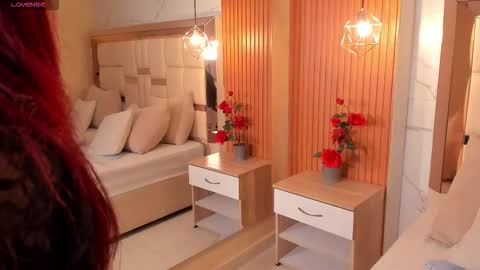 samantha   online show from December 22, 8:44 am