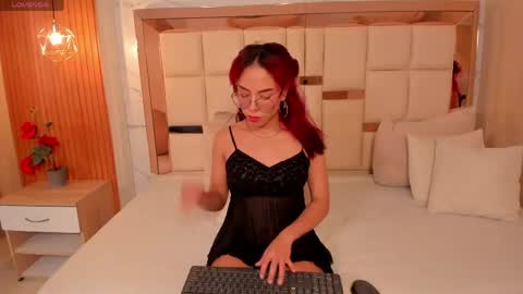 samantha   online show from May 16, 5:26 am