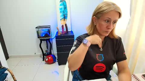 Samanta Stone online show from October 21, 9:59 pm