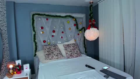 Samanta... online show from December 31, 4:46 pm