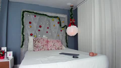 Samanta... online show from January 4, 7:44 pm