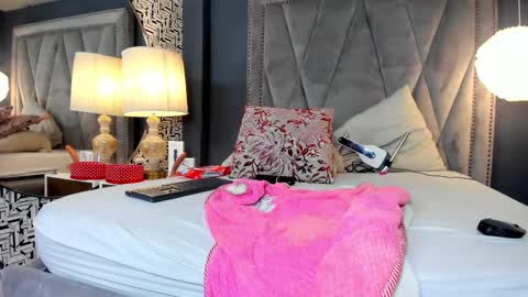 Samanta... online show from February 26, 2:15 am