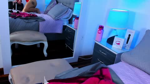Snapshot of samantha__vega chatting on January 18, 8:19 pm Samantha Vega online show from January 18, 8:19 pm