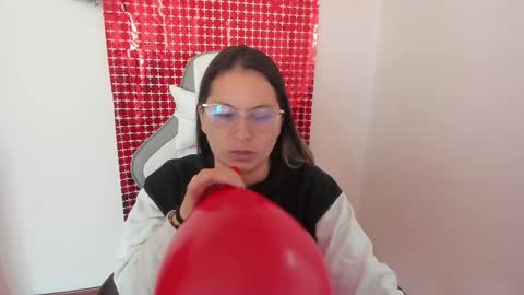 Samantha  online show from February 14, 1:18 pm