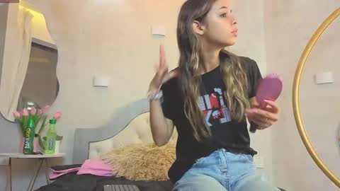 samantha_and_bastian online show from May 11, 3:23 am