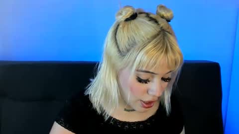 samantha_browwnn online show from October 23, 4:50 pm