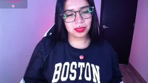 Snapshot of samantha_devil_ chatting on June 16, 8:00 pm Samanta online show from June 16, 8:00 pm