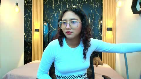    online show from May 5, 11:07 am