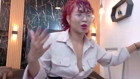    online show from June 24, 11:42 am