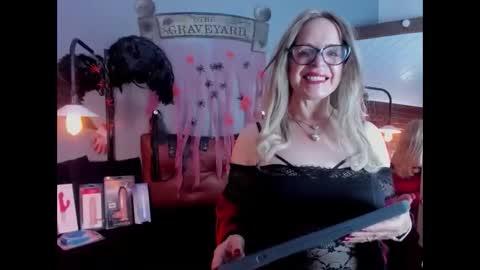 Snapshot of samantha_mature56 chatting on October 24, 9:17 am Sam online show from October 24, 9:17 am