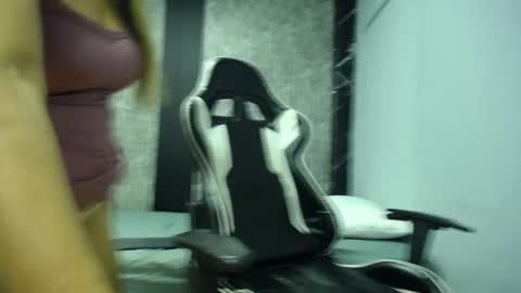 samantha_river online show from February 3, 10:37 pm