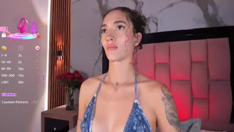 Snapshot of samantha_rogerss chatting on March 12, 6:11 pm Sammy online show from March 12, 6:11 pm