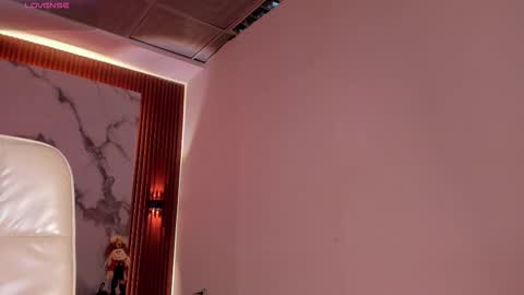 Snapshot of samantha_rogerss chatting on October 23, 12:04 pm Sammy online show from October 23, 12:04 pm