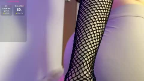 Samantha Ros online show from May 9, 12:10 pm