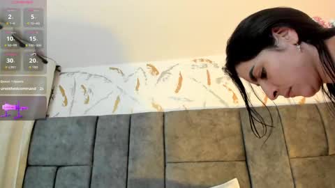 samantha_velle online show from May 16, 2:19 am