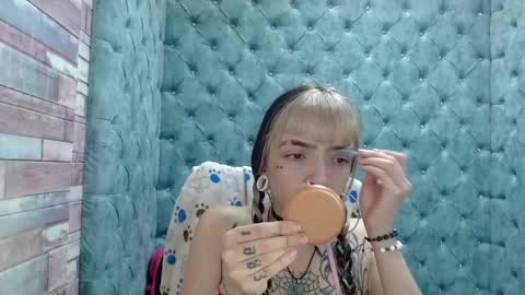 Snapshot of samanthaa_smitth chatting on October 2, 3:35 am Samantha Smitth online show from October 2, 3:35 am